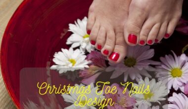 Christmas Toe Nails Design