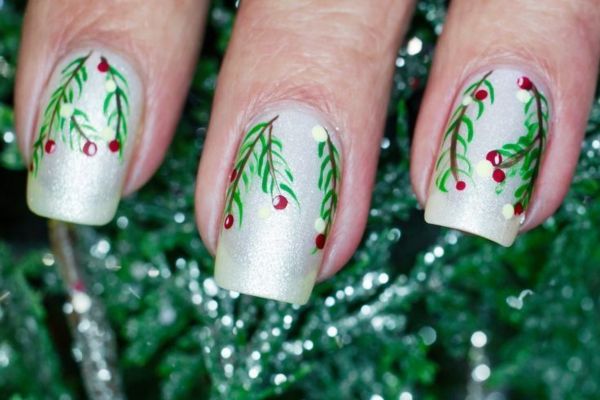 Mistletoe And Berries Christmas Nail Art