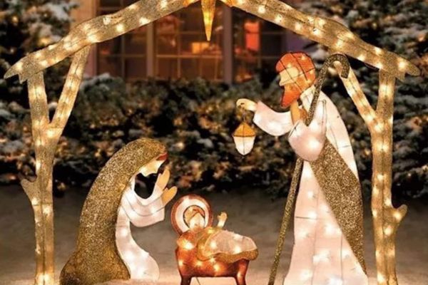 Outdoor Nativity Scenes