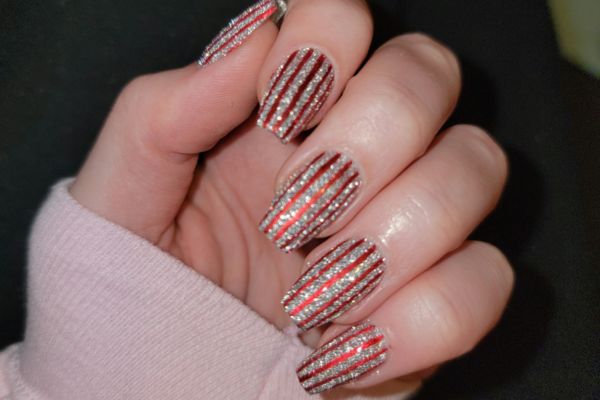 Peppermint Glitz Nails