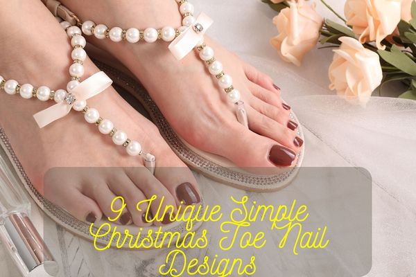 Simple Christmas Toe Nail Designs