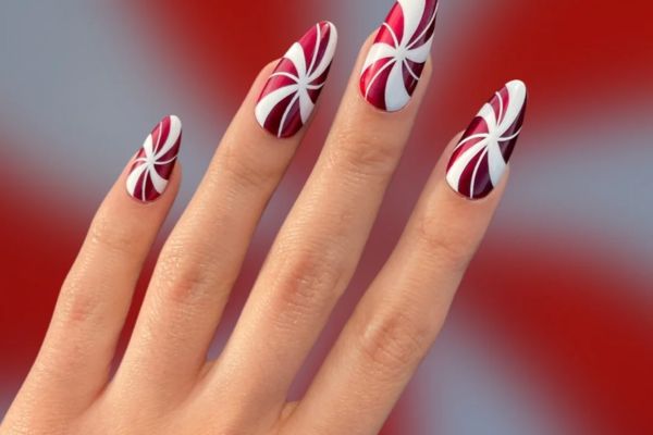 Swirls Of Peppermint Nail