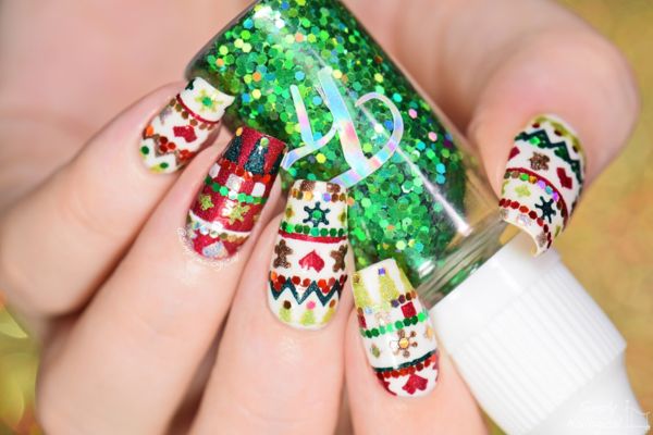 Ugly Sweater Nails